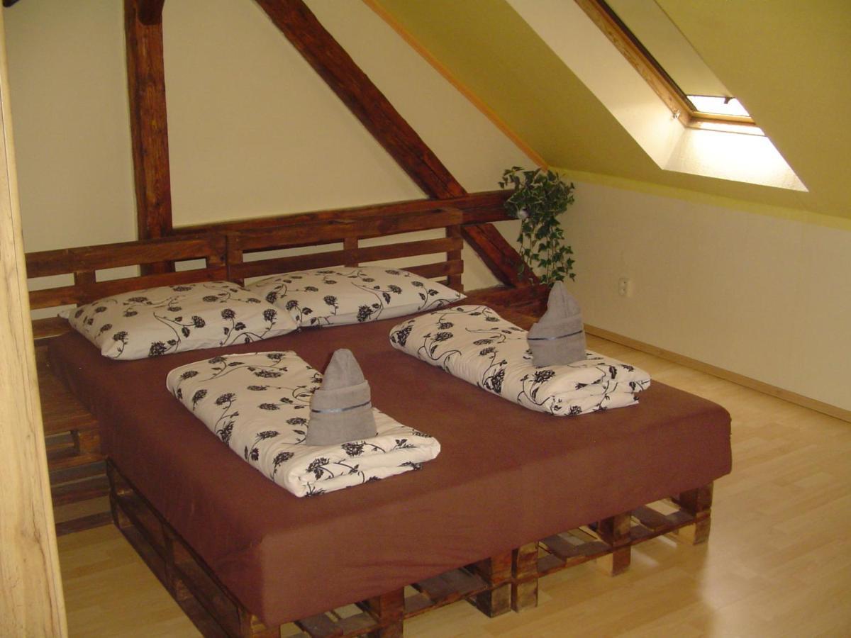 Villa Ametyst Sturovo Ngoại thất bức ảnh