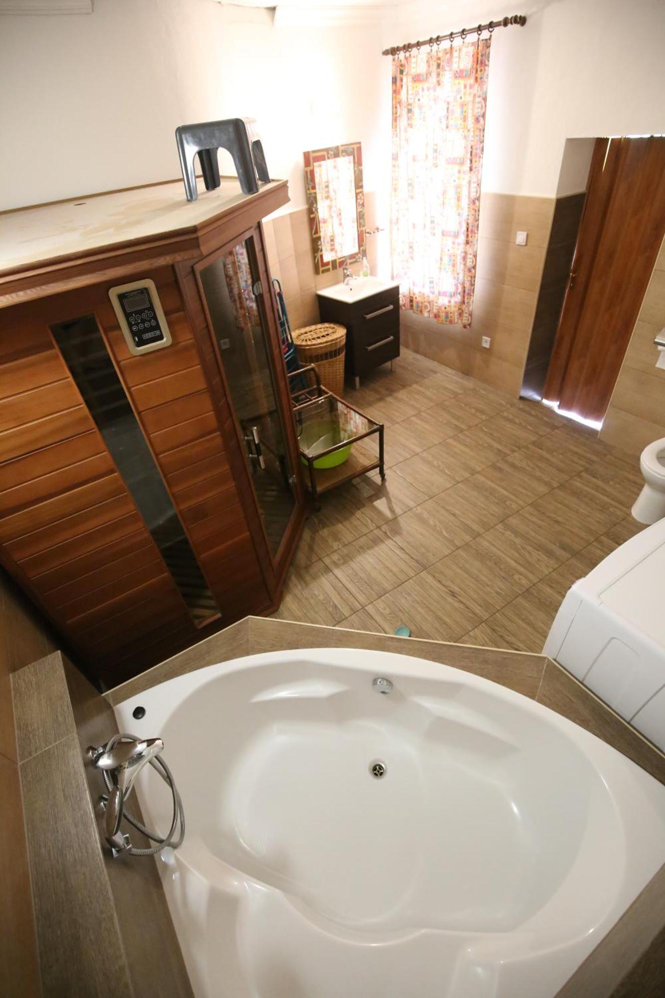 Villa Ametyst Sturovo Ngoại thất bức ảnh